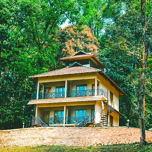 Resort Wild Forest